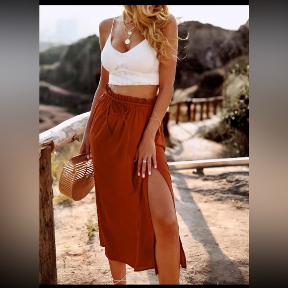 SHEIN Paper Bag Waist Split Thigh Knot Front Skirt. Burnt Orange. Size Small - Picture 2 of 9